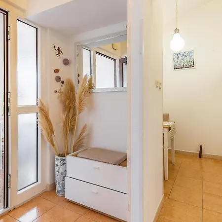 2 Bedroom Beautiful In Premantura